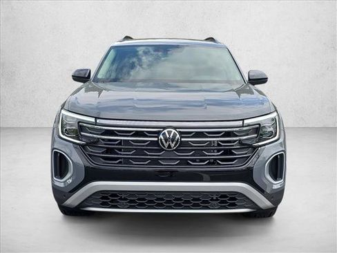 New 2026 Volkswagen Atlas Peak Edition AWD/4WD image 11