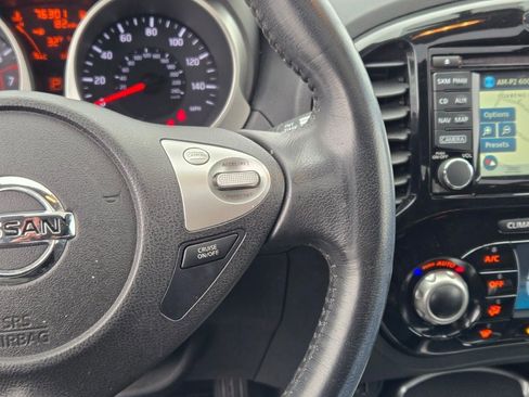 Used 2015 Nissan Juke SV w/ Technology Package image 27