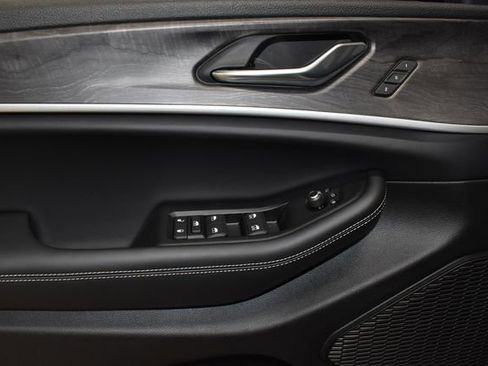 New 2025 Jeep Grand Cherokee Limited image 28