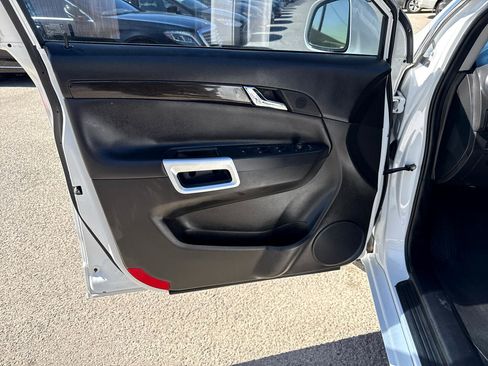 Used 2015 Chevrolet Captiva Sport LT w/ Convenience Package image 11