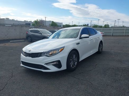 Used 2020 Kia Optima LX FWD image 3