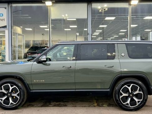 Used 2023 Rivian R1S Launch Edition image 2