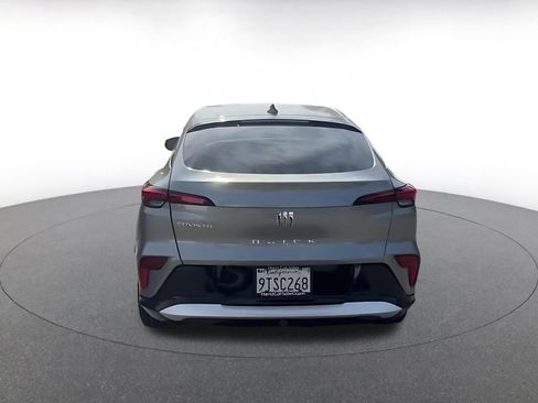 Used 2025 Buick Envista Sport Touring image 12