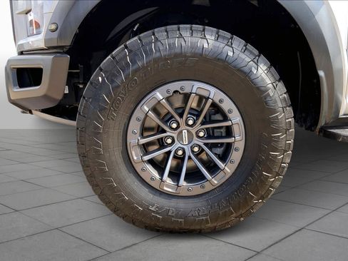 Certified 2019 Ford F150 Raptor w/ Equipment Group 802A Luxury image 10