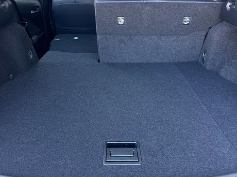 New 2026 Lexus UX 300h AWD image 27