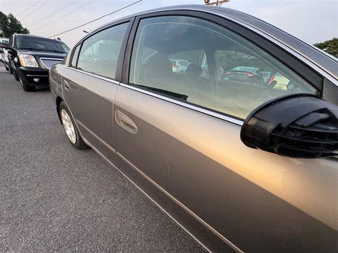 Used 2002 Nissan Altima 2.5 S image 20