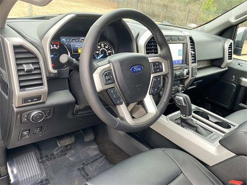 Certified 2019 Ford F150 Lariat w/ Equipment Group 502A Luxury image 22