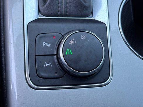 Used 2024 Chevrolet Blazer LT w/ Midnight/Sport Edition FWD image 27