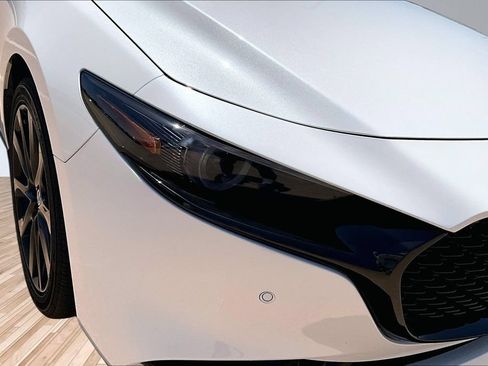 Certified 2025 MAZDA MAZDA3 2.5 Turbo Sedan w/Premium Plus AWD/4WD image 27