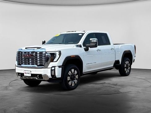 Used 2025 GMC Sierra 2500 Denali w/ Denali Reserve Package AWD/4WD image 5