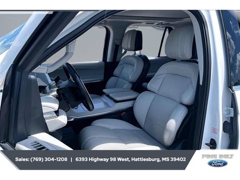 Used 2025 Lincoln Navigator L Reserve AWD/4WD image 18