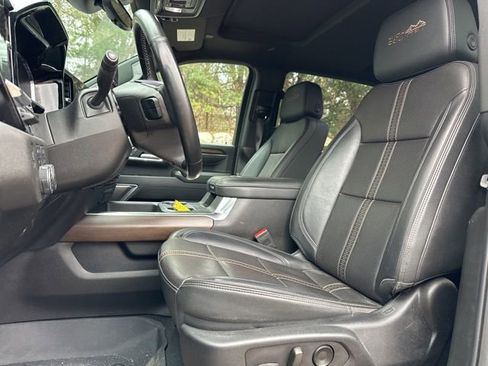 Certified 2024 Chevrolet Silverado 2500 High Country w/ High Country Premium Package image 11