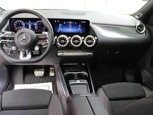Used 2024 Mercedes-Benz GLA 35 AMG 4MATIC image 25