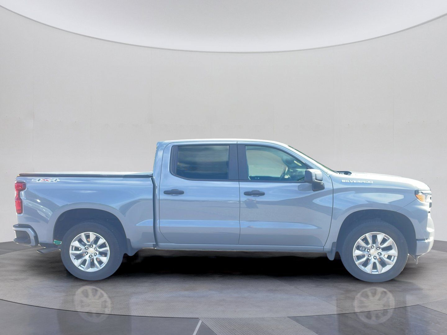 Used 2024 Chevrolet Silverado 1500 Custom AWD/4WD image 9