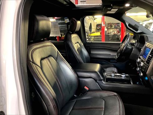 Used 2020 Ford Expedition Limited w/ Equipment Group 303A image 11