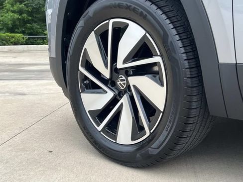 New 2026 Volkswagen Atlas SEL AWD/4WD image 8