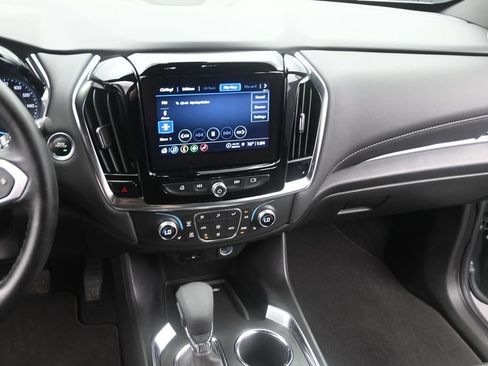 Used 2023 Chevrolet Traverse LT w/ Rear Camera Mirror Package AWD/4WD image 24