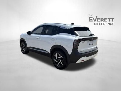 Used 2026 Nissan Kicks SV FWD image 5