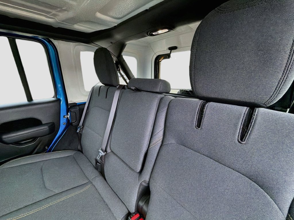 Used 2024 Jeep Wrangler Unlimited AWD/4WD image 13