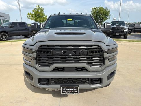 New 2026 RAM 2500 Tradesman AWD/4WD image 9