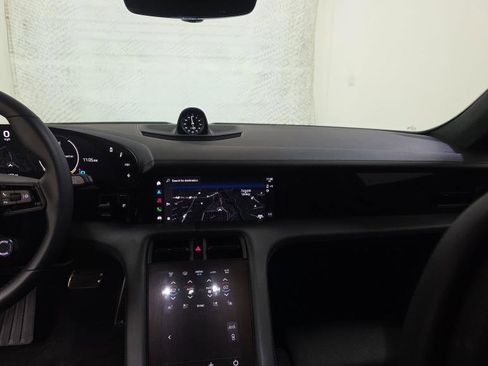 Used 2022 Porsche Taycan GTS AWD/4WD image 10