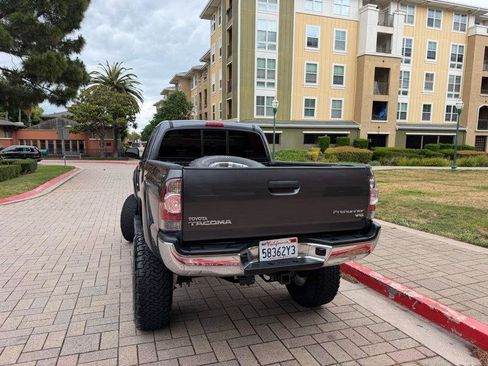 Used 2013 Toyota Tacoma PreRunner w/ TRD Off-Road Pkg RWD image 5