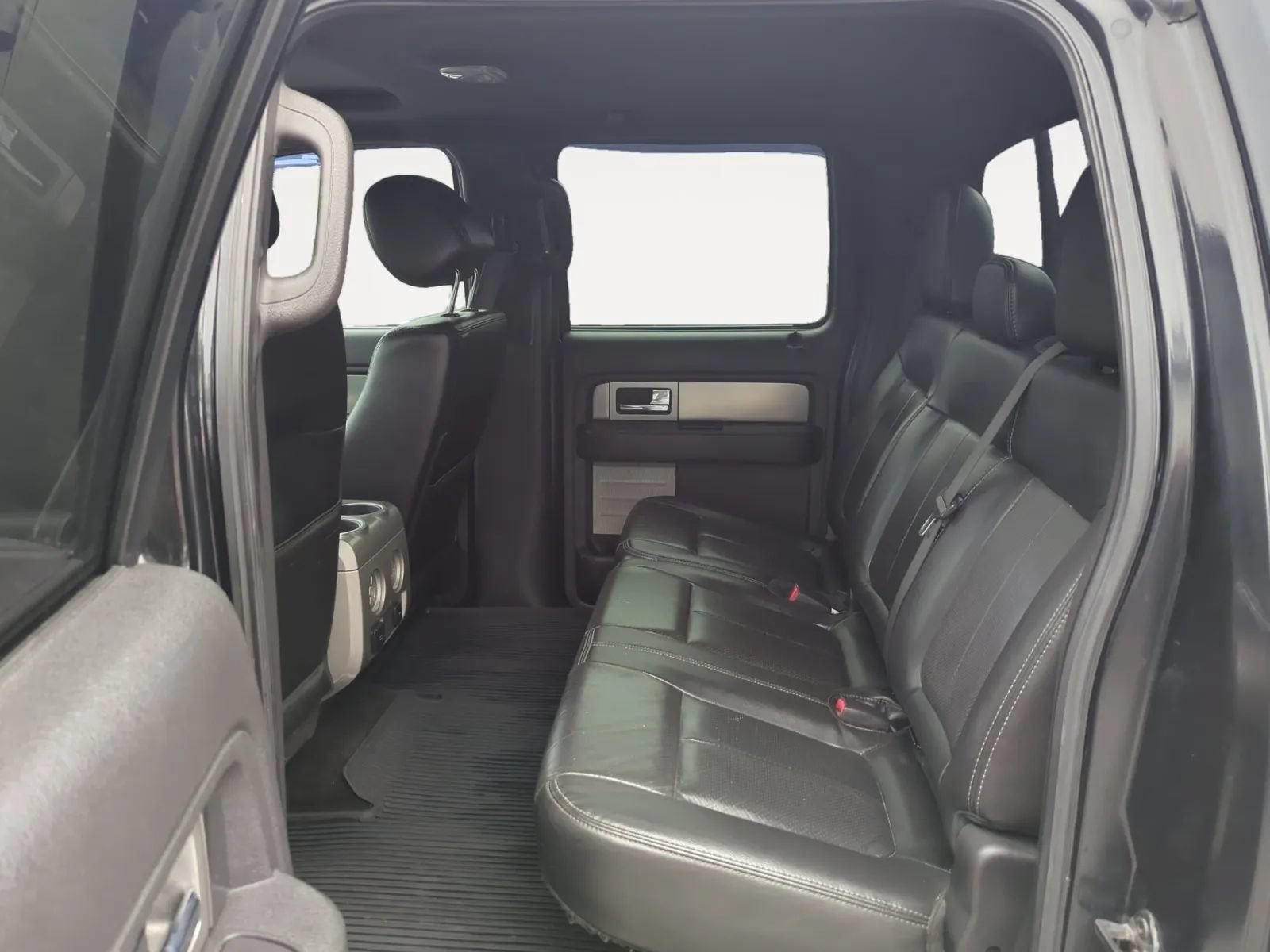 Used 2014 Ford F150 FX4 w/ Equipment Group 402A Luxury AWD/4WD image 13