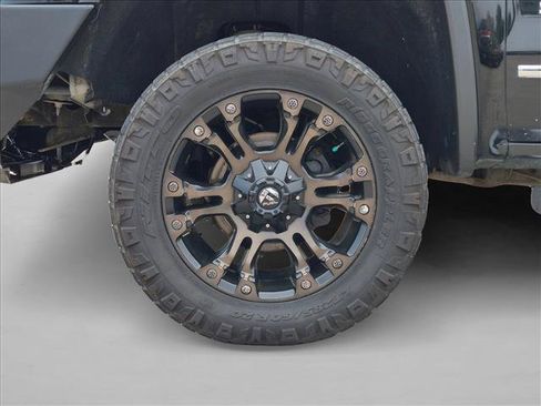Used 2018 GMC Sierra 1500 SLT AWD/4WD image 21