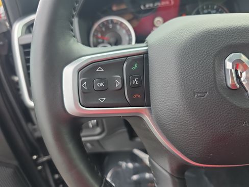 Used 2022 RAM 1500 Big Horn AWD/4WD image 18