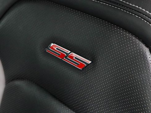 Used 2019 Chevrolet Camaro SS image 25