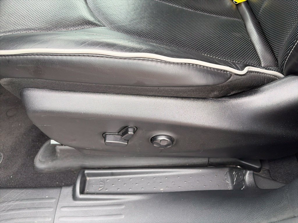 Used 2025 Chrysler Pacifica Limited FWD image 18