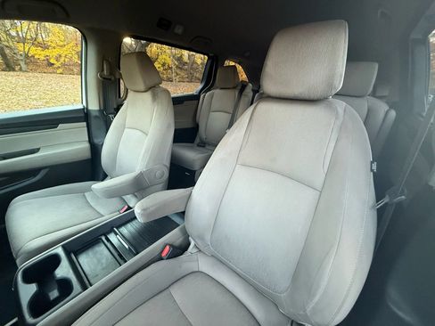 Used 2022 Honda Odyssey EX image 13