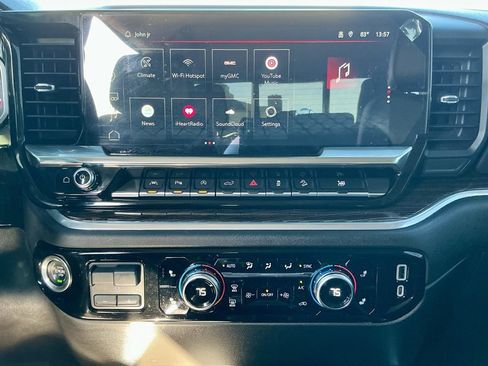 Used 2022 GMC Sierra 1500 Elevation w/ Elevation Premium Package image 38