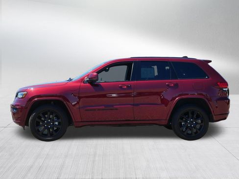 Used 2022 Jeep Grand Cherokee Laredo X AWD/4WD image 4