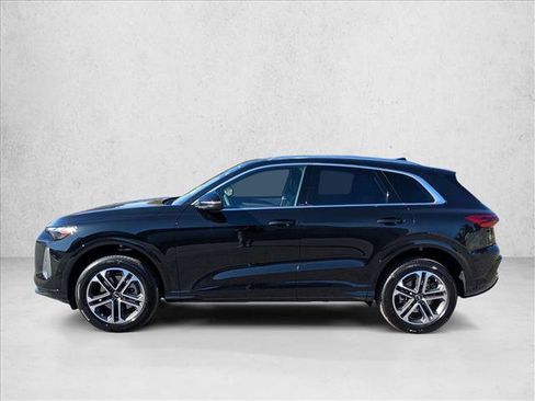 Used 2025 Audi Q5 Premium AWD/4WD image 10