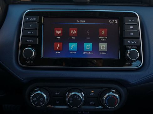 New 2025 Nissan Versa SV image 28