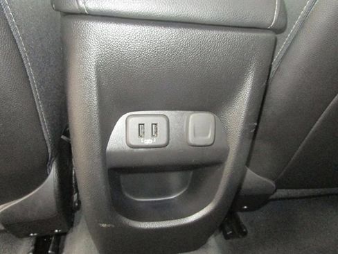 Used 2019 Chevrolet Colorado ZR2 image 18