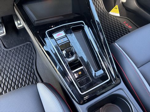 New 2026 Volkswagen GTI SE image 20