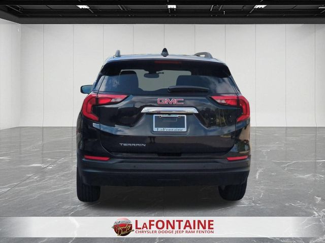 Used 2020 GMC Terrain SLE w/ Driver Convenience Package FWD image 4