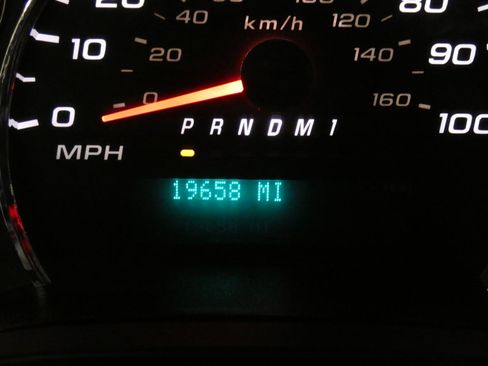 Used 2024 Chevrolet Express 2500 w/ Driver Convenience Package image 17