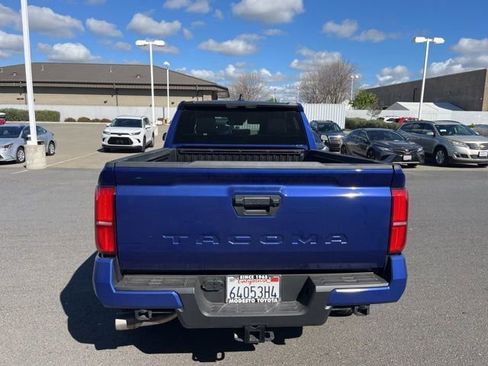 Used 2025 Toyota Tacoma SR5 image 6