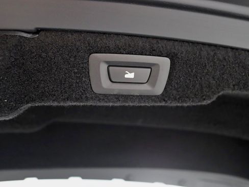 Used 2023 Lucid Air Pure AWD/4WD image 40