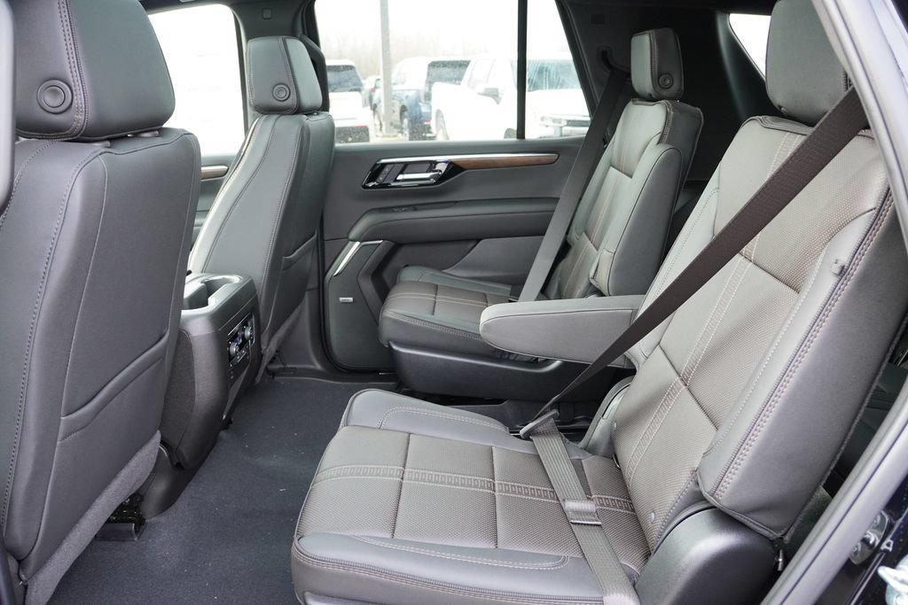 New 2026 Chevrolet Tahoe High Country AWD/4WD image 12