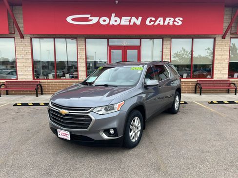 Used 2021 Chevrolet Traverse LT w/ LPO, Floor Liner Package AWD/4WD image 1