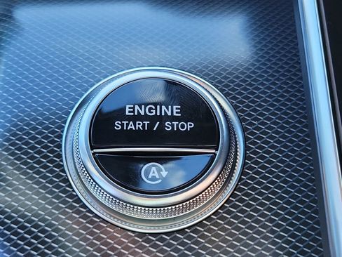 New 2026 Mercedes-Benz GLC 300 image 30