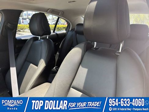 Used 2024 MAZDA MAZDA3 s FWD image 22