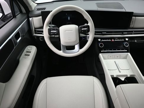 Used 2025 Hyundai Santa Fe SEL image 15