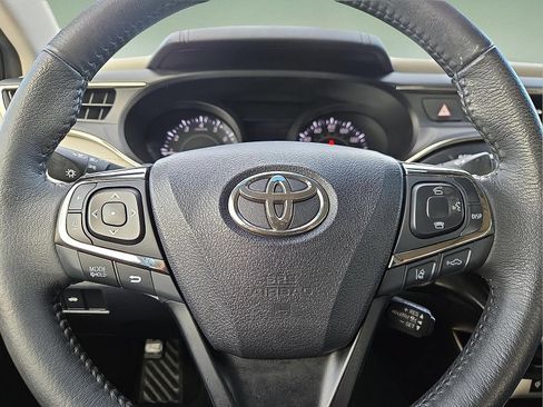 Used 2018 Toyota Avalon XLE Premium FWD image 24