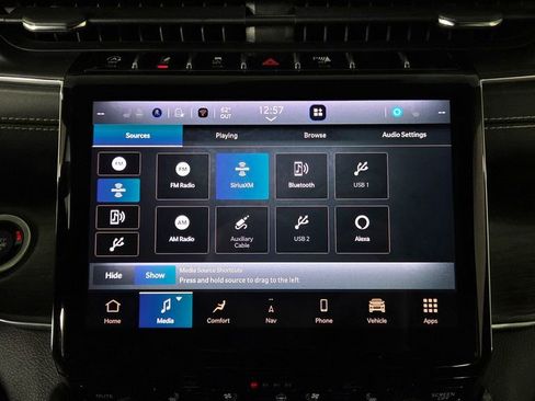 Used 2023 Jeep Grand Cherokee Overland w/ Luxury Tech Group IV image 23