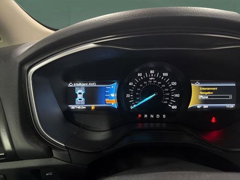 Used 2020 Ford Fusion Titanium image 18